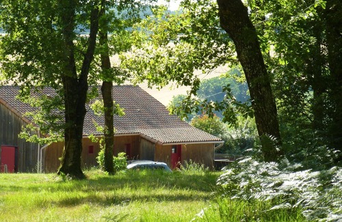 Riberac Cottage | gite 8 pers. piscine + étang pêche acc. handicapés à St Amant de Montmoreau