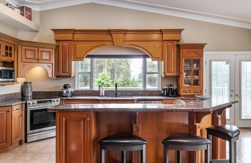 Southeast Kelowna Maison | Country Home near Myra Canyon Trail
