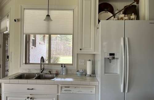 Canton Maison | Country home w/beautiful views, close to town, reservoir and Natchez Trace