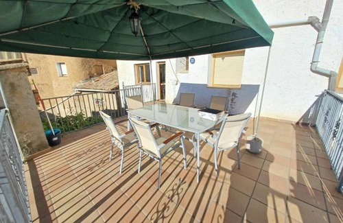 Munebrega Maison | Country House 'Apartamento Luna' with Private Terrace and Wi-Fi