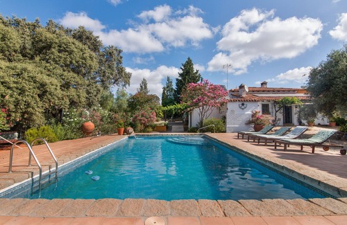 El Campillo Maison | Maison de campagne 'Caldera Vieja' avec vue sur les montagnes, piscine et jardin partagés