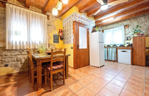 Bot Maison | Country House 'Ca Lazaro' with Mountain View, Private Terrace and Wi-Fi