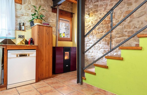 Bot Maison | Country House 'Ca Lazaro' with Mountain View, Private Terrace and Wi-Fi