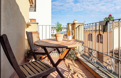 Bot Maison | Country House 'Ca Lazaro' with Mountain View, Private Terrace and Wi-Fi