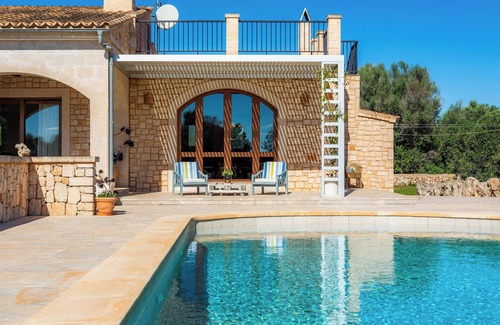 Es Llombards Villa | Maison de campagne 'Can Simonet' avec piscine privée, Wi-Fi et climatisation
