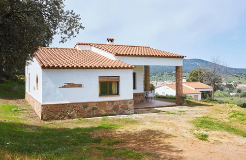 Aldeaquemada Maison | Maison de campagne 'Casa La Encina' avec vue sur les montagnes, piscine partagée et climatisation