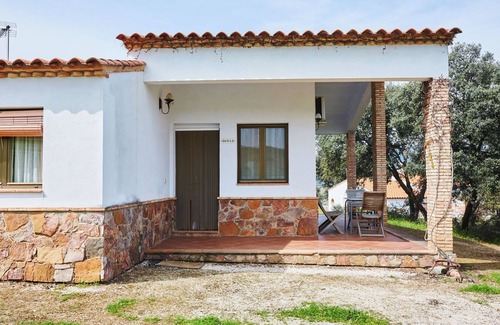 Aldeaquemada Maison | Maison de campagne 'Casa El Águila' avec vue sur les montagnes, piscine partagée et climatisation
