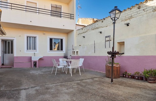 Gordoncillo Maison | Maison de campagne "Casa Visi" avec terrasse partagée, jardin privé et Wi-Fi