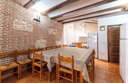 Valdelaguna Maison | Maison de campagne "Casa Rural La Abubilla" avec vue sur la montagne, terrasse privée et Wi-Fi