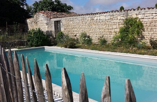 Anville Maison | COUNTRY HOUSE CHARENTE (F) holiday or weekend garden pool any comfort