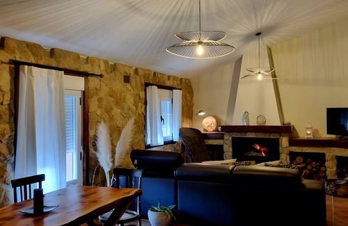 Las Nogueras Maison | Country House 'El Berral' with Mountain View and Balcony