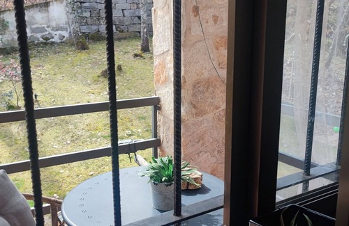 Navaluenga Maison | Maison de campagne "El Rincón De Gredos" avec vue sur les montagnes, terrasse privée et Wi-Fi