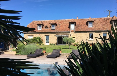 Jumilhac-le-Grand Maison | Maison de campagne avec piscine 14 personnes