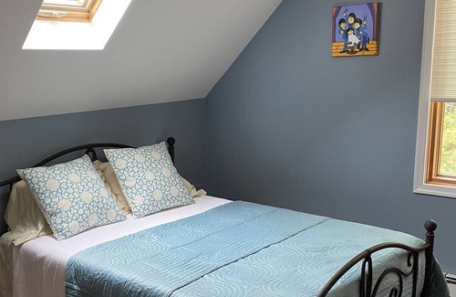 Belmar Maison | Country House-5 miles from beach-in-ground pool