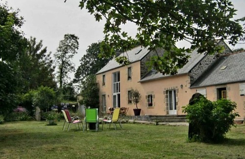 Guilers Maison | Country house. Green setting. Between the north and south of the department.