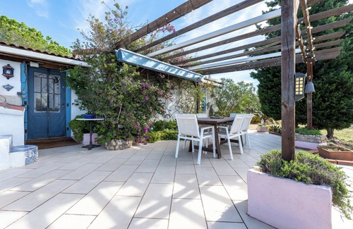 Camarles Maison | Country House 'Habitacion Doble Jardin' with Mountain View, Shared Pool and Wi-Fi