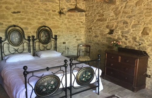 Monte Santa Maria Tiberina Autre | Country house, heated pool, 4 en-suite bedrooms, stunning views sleeps 8 wi-fi