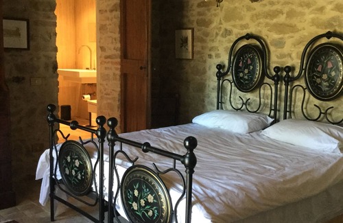 Monte Santa Maria Tiberina Autre | Country house, heated pool, 4 en-suite bedrooms, stunning views sleeps 8 wi-fi