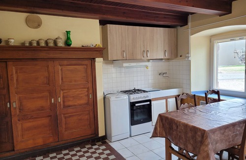 Valbeleix Maison | Maison de campagne dans une vallée à 12 km de BESSE. PROMO du 24 au 31 août