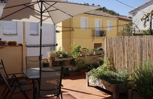 Potries Maison | Country House 'La Cambra' with Mountain View, Wi-Fi and Air Conditioning