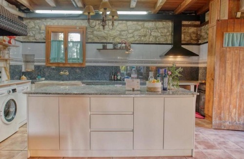 Juneda Maison | Country House 'Lo Molí De Juneda' with Mountain View, Private Pool and Wi-Fi