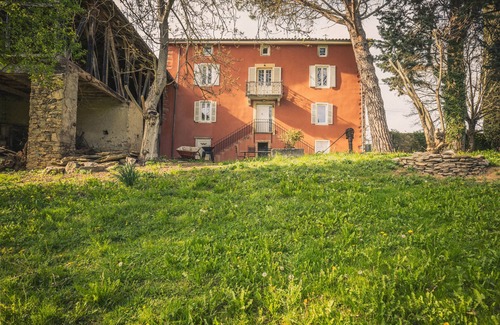 Rouede Maison | Country House 'Maison De Rouède' with Mountain View, Wi-Fi and Air Conditioning