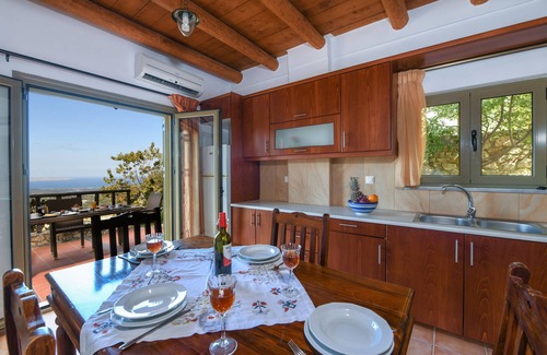 Milia Maison | Country House 'Malathiros 5' with Sea View, Wi-Fi and Air Conditioning