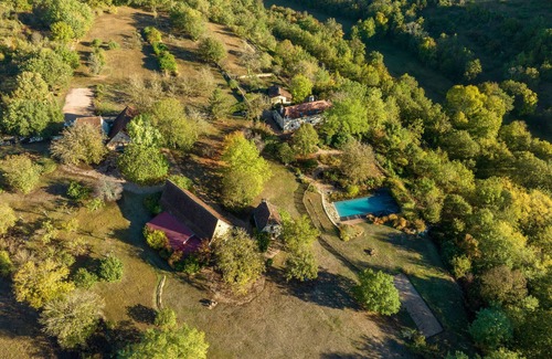 Boussac Maison | Maison de campagne "Mas Del Lum" avec piscine privée, terrasse privée et Wi-Fi