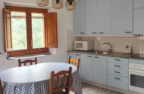 Santa Pau Maison | Country House 'Mas El Carrer - Baixos' with Mountain View, Shared Pool and Wi-Fi