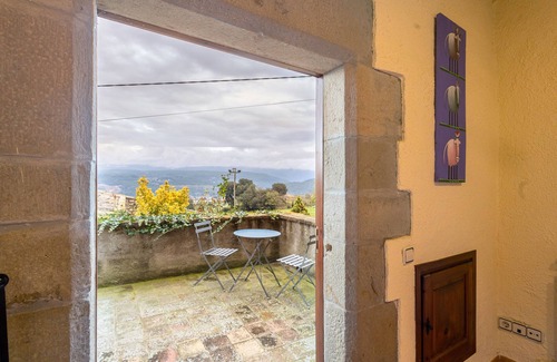 Centelles Maison | Country House 'Mas Vinyoles' with Mountain View, Private Pool and Wi-Fi