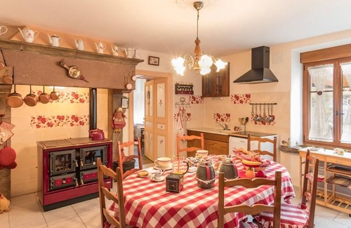 Francalmont Cottage | Maison de campagne près de Luxeuil-Les-Bains avec WiFi et verger