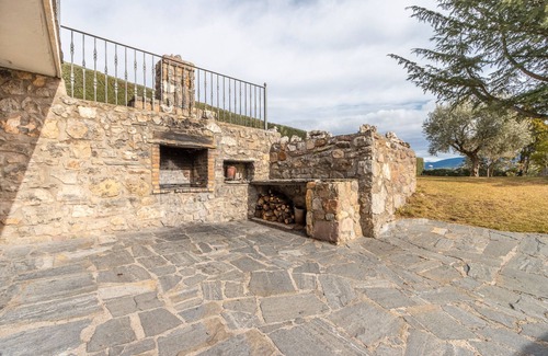 Montcortes Maison | Country House 'Sisquet' with Mountain View, Private Terrace and Wi-Fi