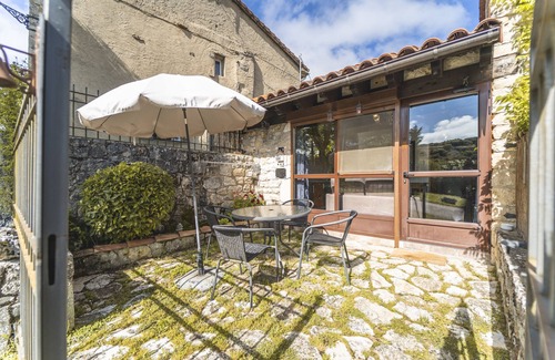 La Rad Maison | Maison de campagne "Villamoronta" avec vue sur les montagnes, terrasse privée et Wi-Fi