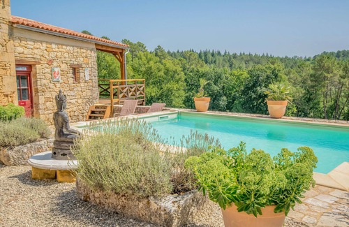 Montcabrier Maison | Maison de campagne avec vue et piscine privée