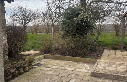 Preaux Maison | Maison de campagne avec grand jardin clôturé sur terrasse et chenil à dispo