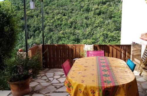 Mars Maison | Maison de campagne avec piscine privée. 4 personnes. Ideal pour les randonnées.
