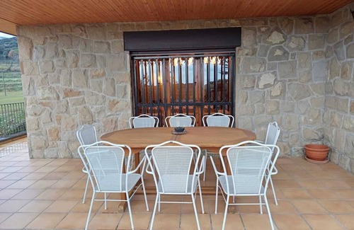 Avia Maison | Casa de campo con piscina y jardín a 1h de Barcelona. Inauguración Diciembre 24.