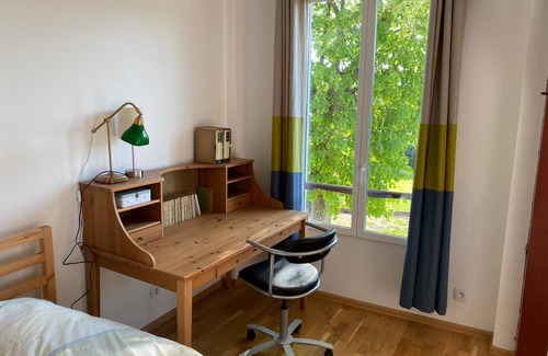 Auffargis Maison | Maison de campagne avec forêt privée, tennis, vélos et activités sportives
