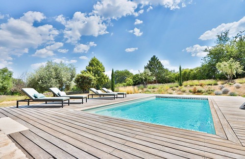 Apt Maison | COUNTRY HOUSE WITH PRIVATE HEATED POOL IN LUBERON