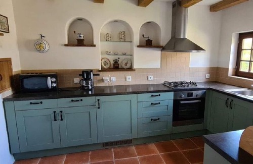 Vieillevie Maison | Maison de campagne avec piscine dans la vallée du Lot