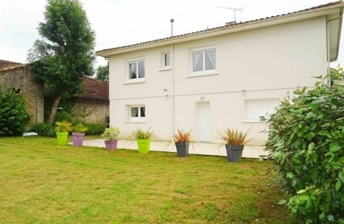 Galapian Maison | Maison de campagne avec vue merveilleuse sur la vallée du Lot
