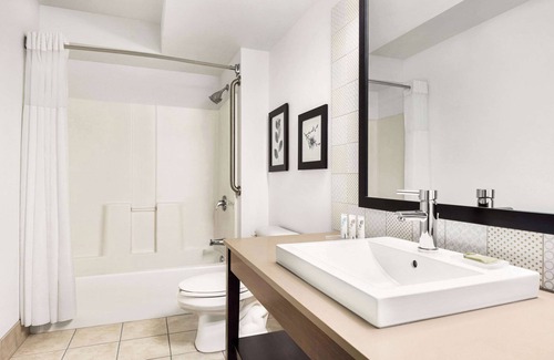 St. Cloud Hôtel | Country Inn & Suites by Radisson, St. Cloud East, MN