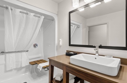 Hollins Hôtel | Country Inn & Suites by Radisson, Roanoke, VA