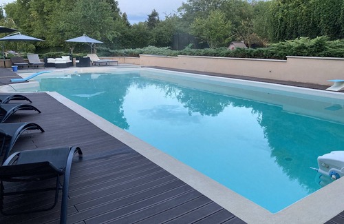 Charcier Maison | Propriété de campagne avec terrasse couverte et grande piscine