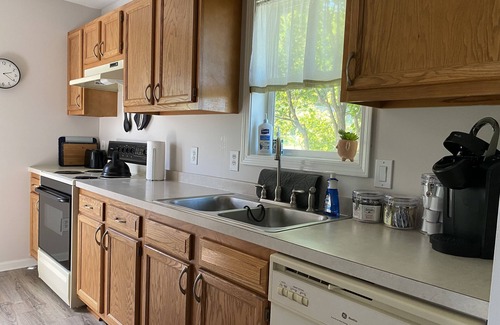 Elliottsburg Maison | Country retreat, dogs ok, fire pit, 15 min 81/76, Carlisle