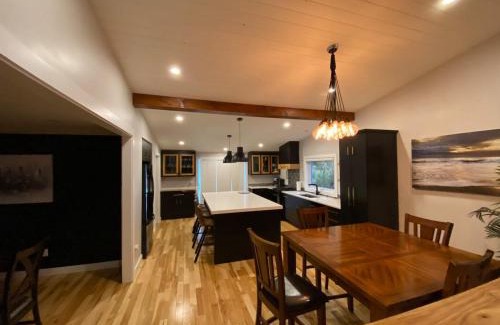 Tillsonburg Chalet De Ski | Country settings