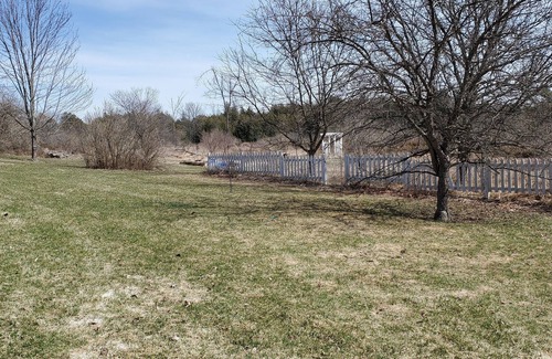 Beckwith Maison | Country stone house on 40 acres, great base to explore historic Ottawa.