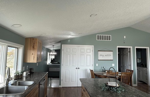 Liberty Mills Maison | Country View Retreat - 3 bedroom, Private family-friendly home