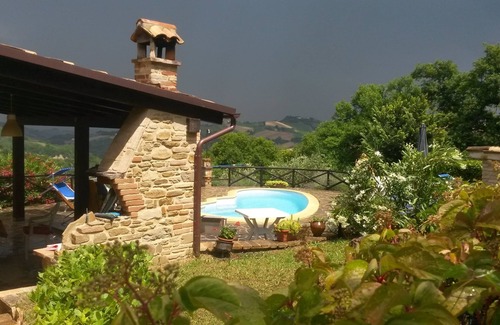 Montelparo Maison | Villa à la Campagne Avec Piscine Privée, Véranda Ombragée et vue Panoramique en Hauteur