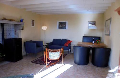 Saint-Julien-la-Genete Maison | Countryside Stay with your pets